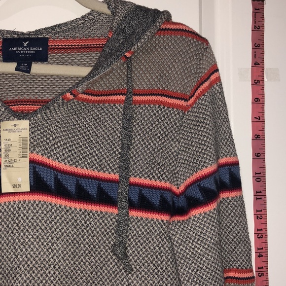 🆕 AEO Surf Poncho - Picture 3 of 8